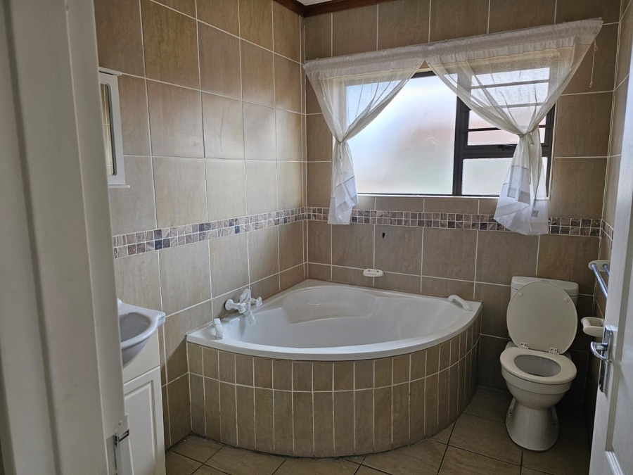 3 Bedroom Property for Sale in Universitas Free State